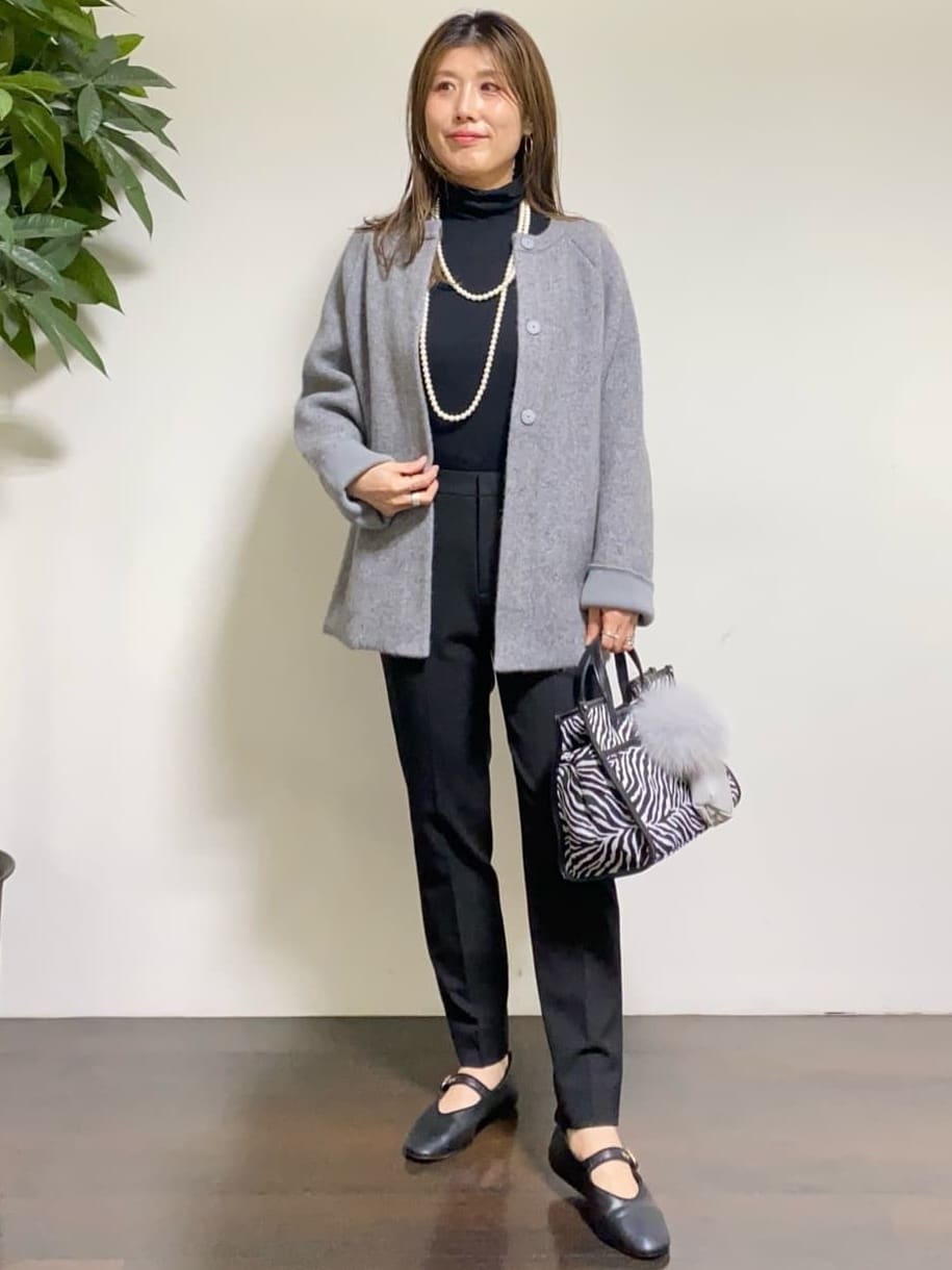 tomoさんの「UNTITLED｜【アレンジ自在】ロングパール調ネックレス」を使ったコーディネート