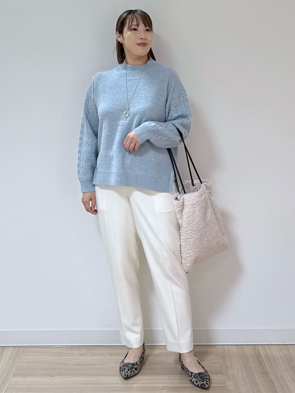 amiさんの「Reflect｜【気軽な羽織に◎】中綿キルティングショートコート」を使ったコーディネート