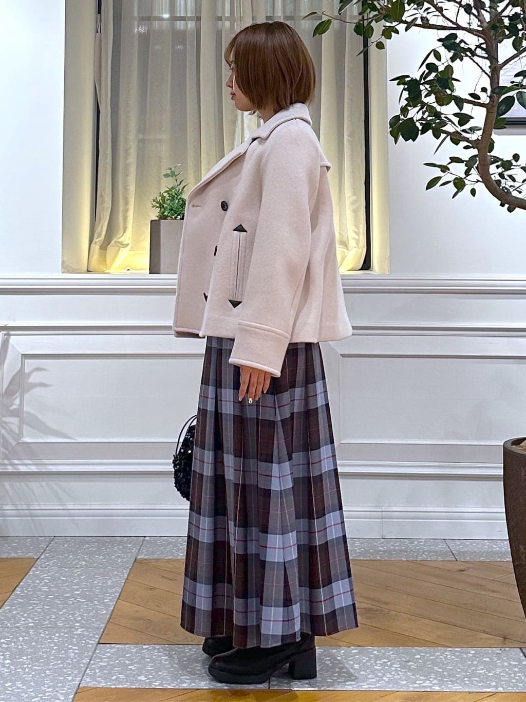 なべこさんの「DRESSTERIOR｜スパンコール2WAY巾着バッグ」を使ったコーディネート