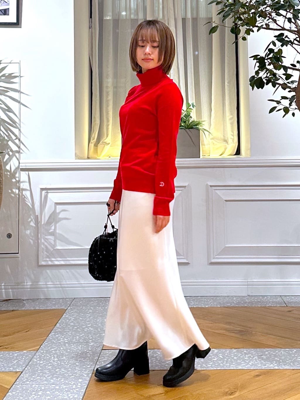 なべこさんの「DRESSTERIOR｜ストレッチヴィンテージサテンナロースカート」を使ったコーディネート