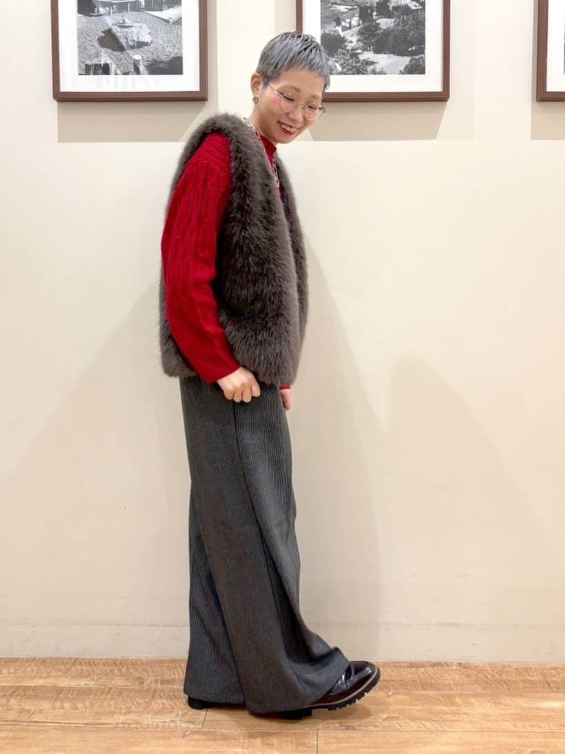 Ayumiさんの「SHOO･LA･RUE｜【洗濯機可／毛玉レス】シンプルケーブル柄ニット」を使ったコーディネート