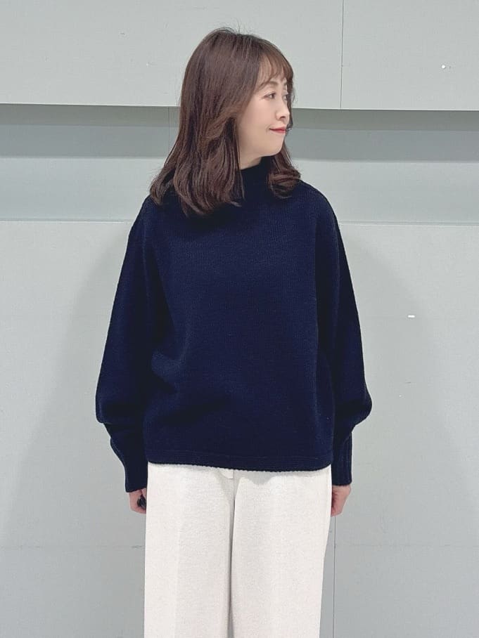 makiさんの「UNTITLED｜【はっ水機能/フード取り外し可】ミディダウンコート」を使ったコーディネート