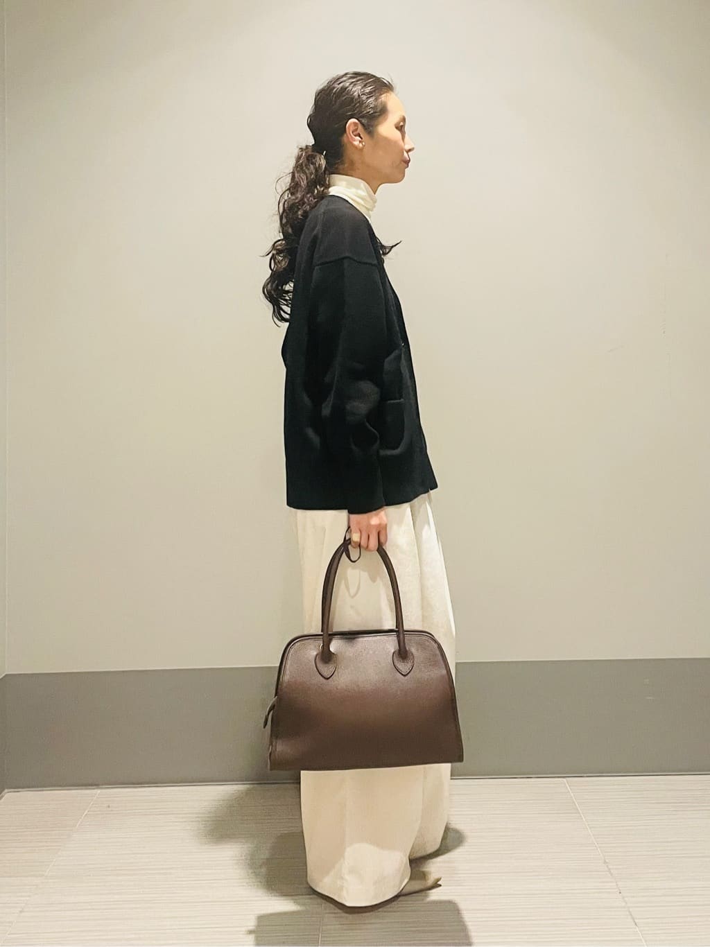 Annさんの「DRESSTERIOR｜【インナー使いに最適/しっとり暖かな吸湿発熱素材】タートルネックプルオーバー」を使ったコーディネート