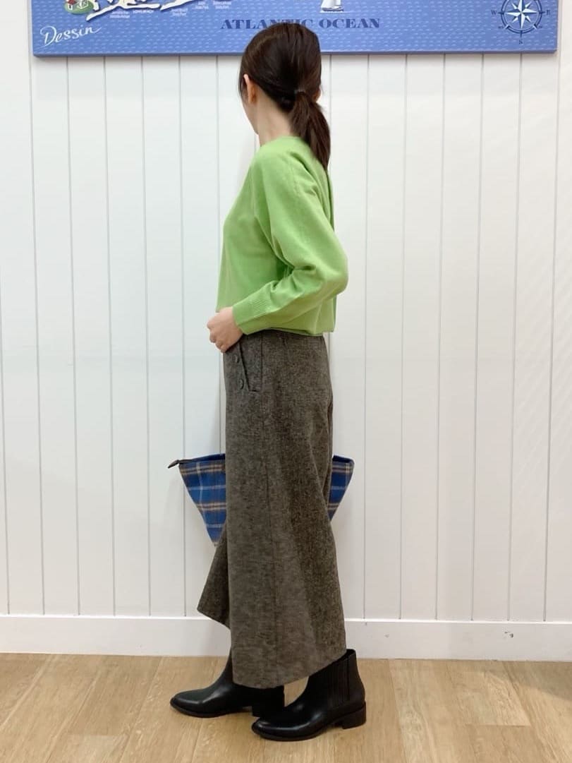 yoshiさんの「Dessin｜【洗える】ウールブレンド後ろボタンニット」を使ったコーディネート