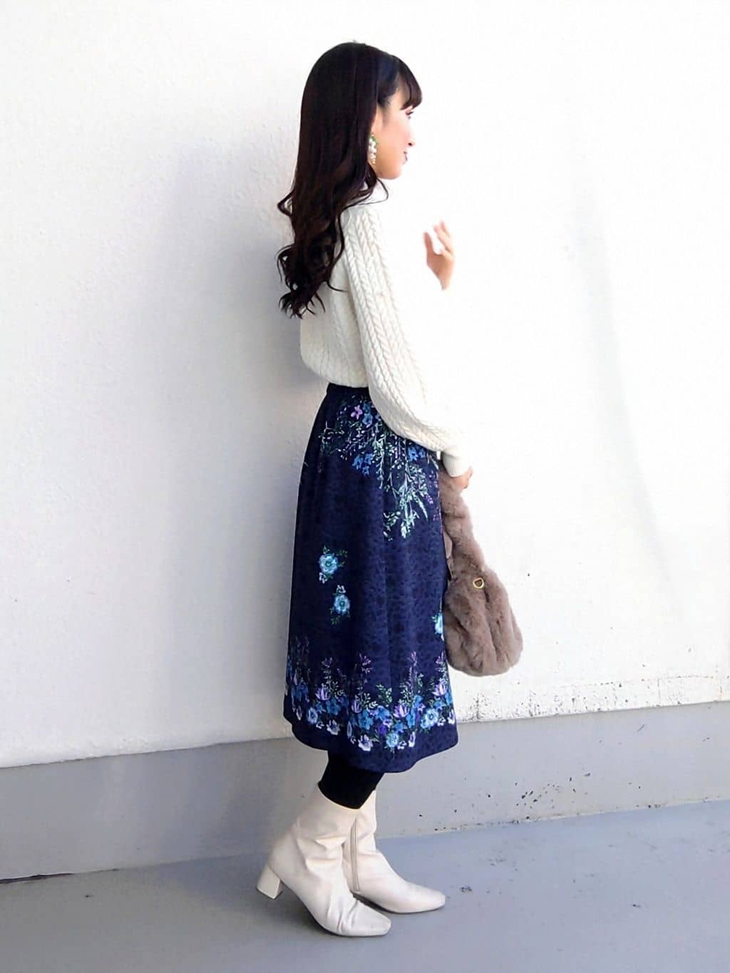 keinaさんの「SunaUna｜【COLLECTION LINE】衿付きパール調ニット」を使ったコーディネート