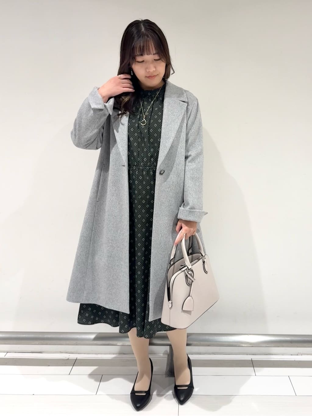 Azusaさんの「Reflect｜【SS-4Lサイズ／選べる6色】テーラードカラーロングウール混コート」を使ったコーディネート