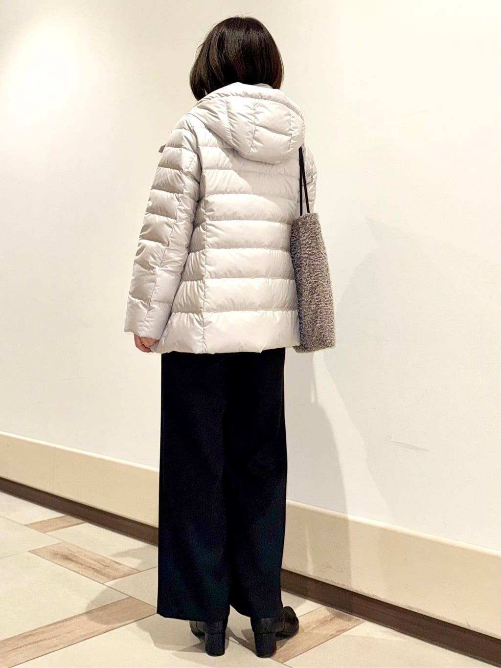 kaeさんの「Reflect｜【ウエスト総ゴム／セットアップ可】フルレングスストレートパンツ」を使ったコーディネート