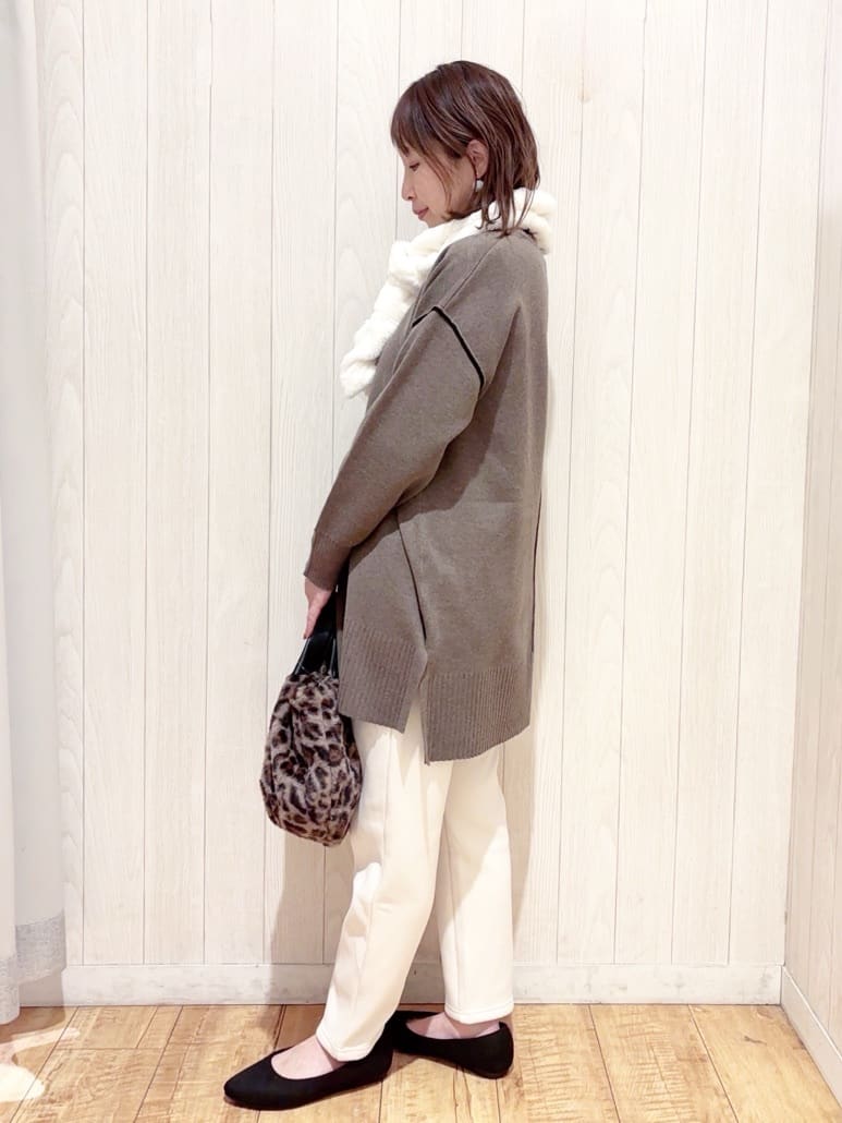 あいこさんの「SHOO･LA･RUE｜【洗濯機可/毛玉レス】上品に体型カバー チュニックニットワンピース」を使ったコーディネート