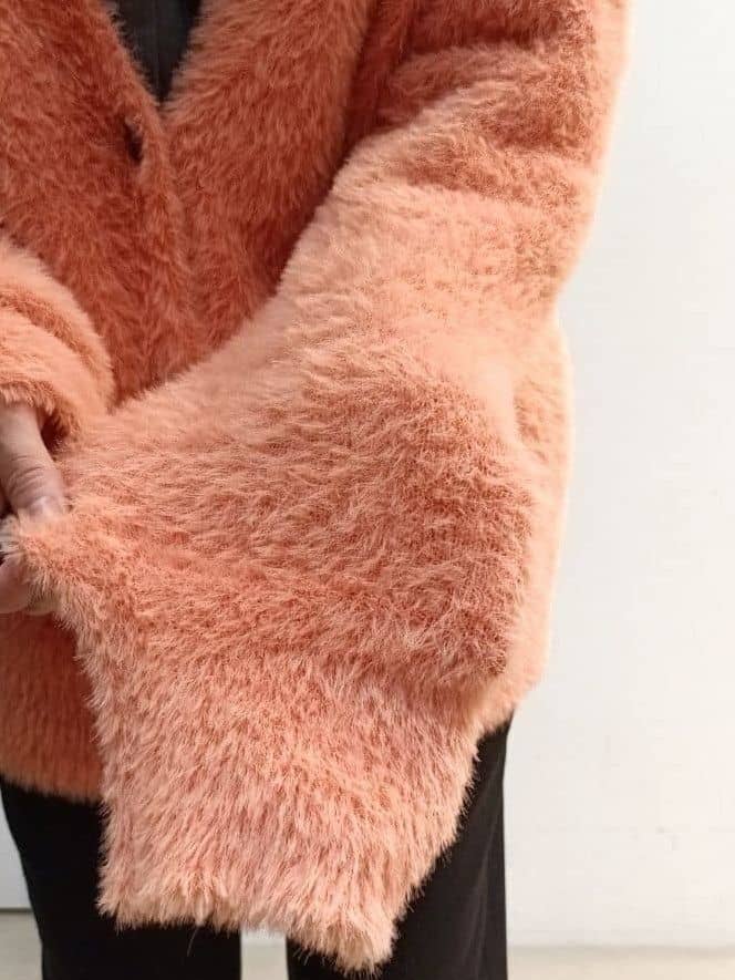 あんさんの「THE SHOP TK｜【ふわふわあったか】フェザーカーディガン」を使ったコーディネート