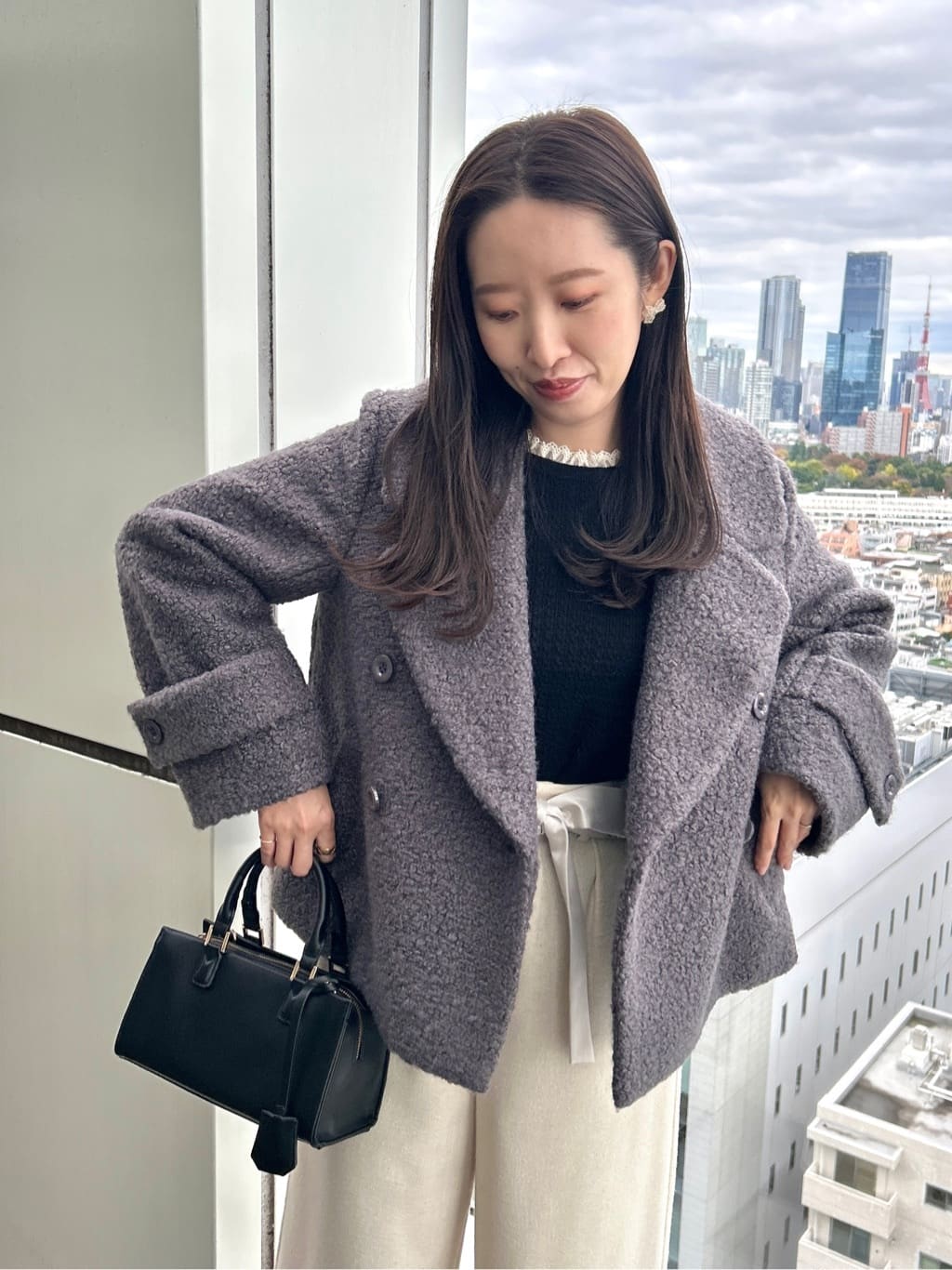 teiさんの「Couture brooch｜【上品華やか・通勤】ラメツイード ワイドパンツ」を使ったコーディネート