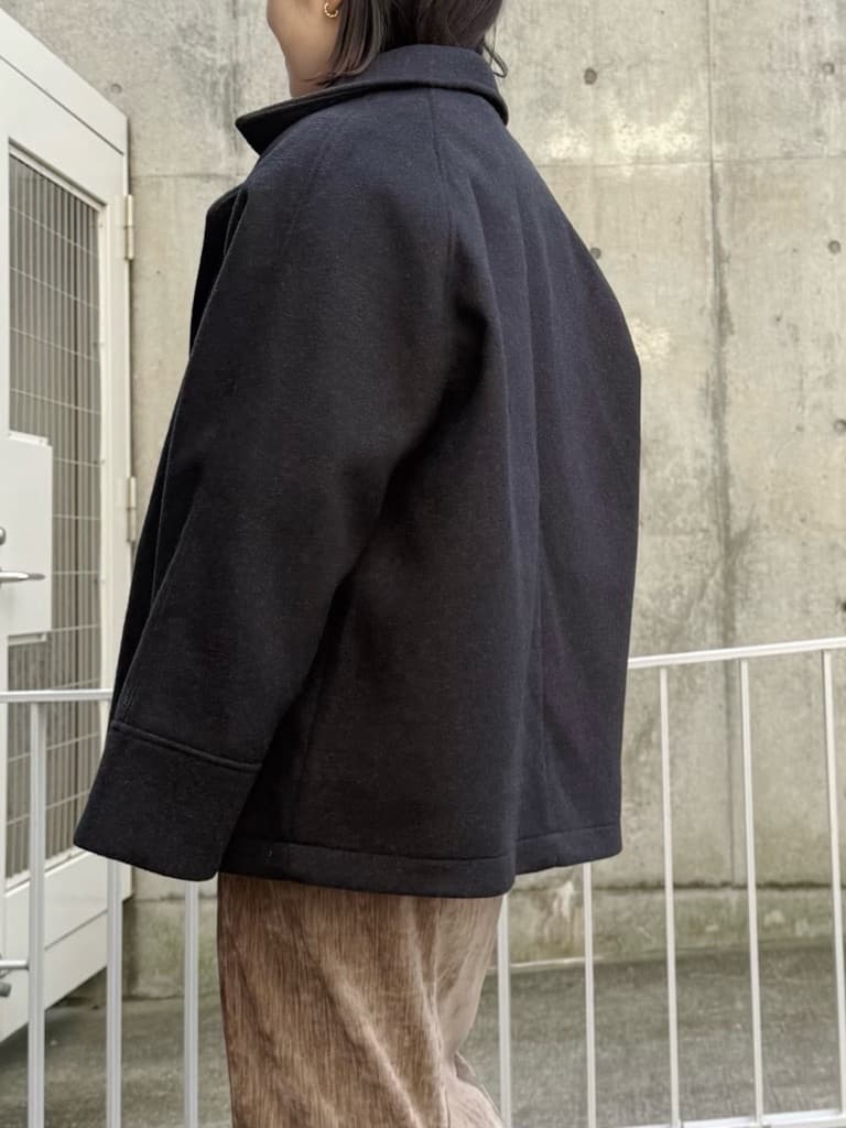 chさんの「THE SHOP TK｜起毛オンブレフリルブラウス」を使ったコーディネート
