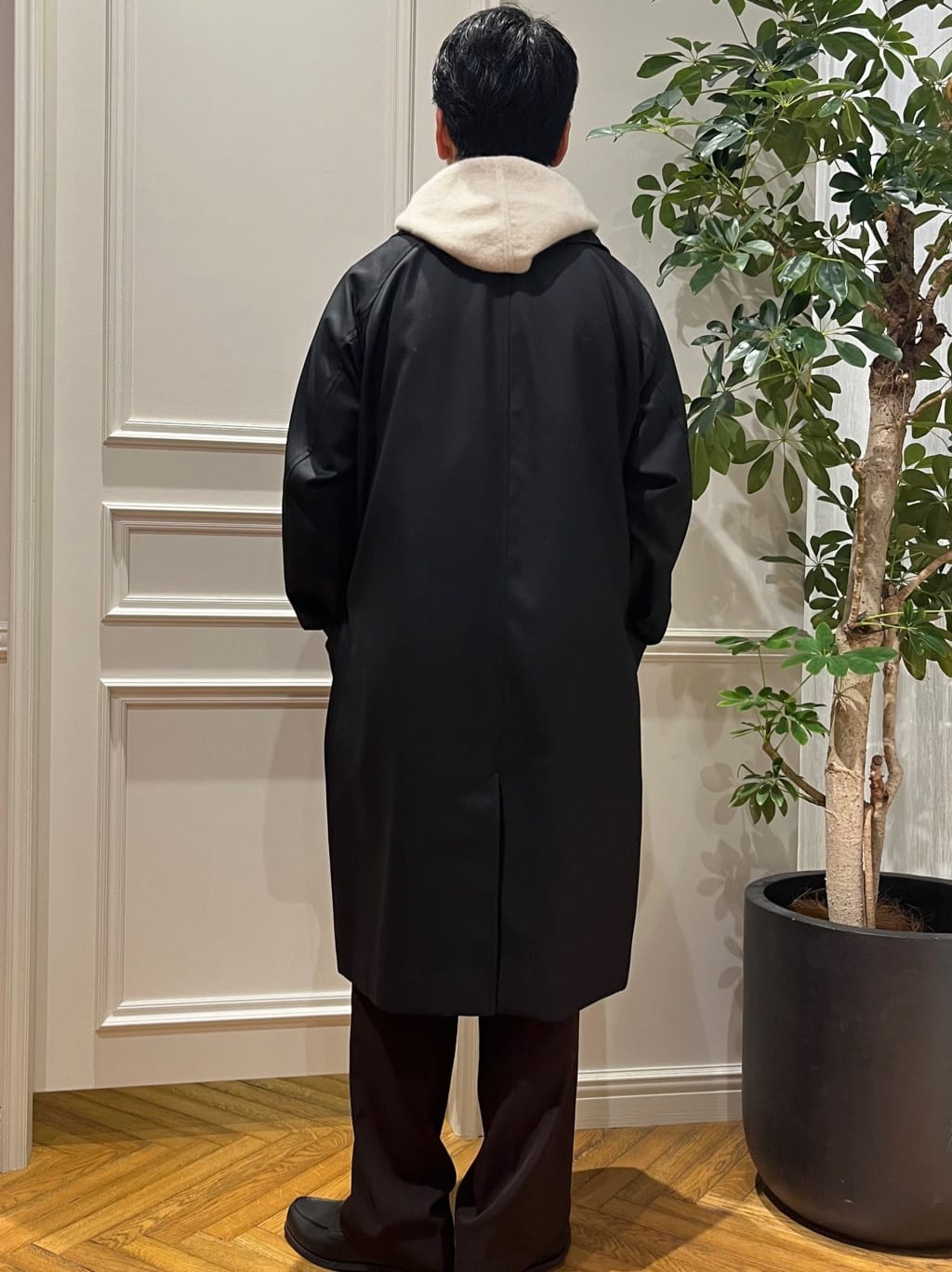 Tokuさんの「DRESSTERIOR｜ウールギャバジン アルスターコート」を使ったコーディネート