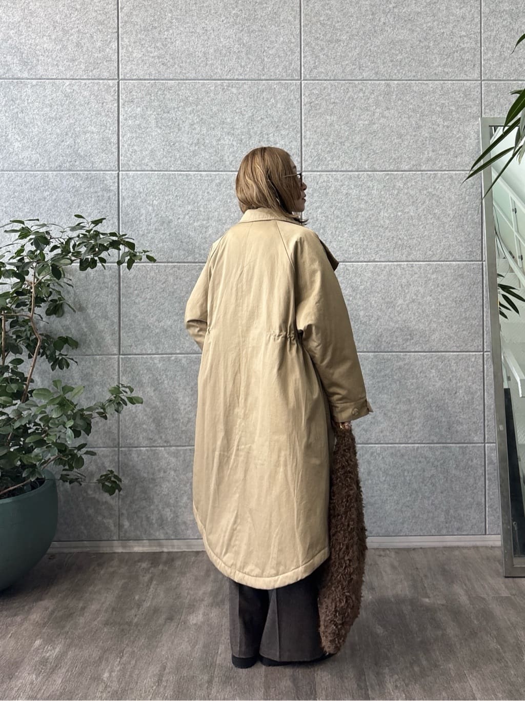 kotakiさんの「INDIVI｜ツイードタックワイドパンツ」を使ったコーディネート