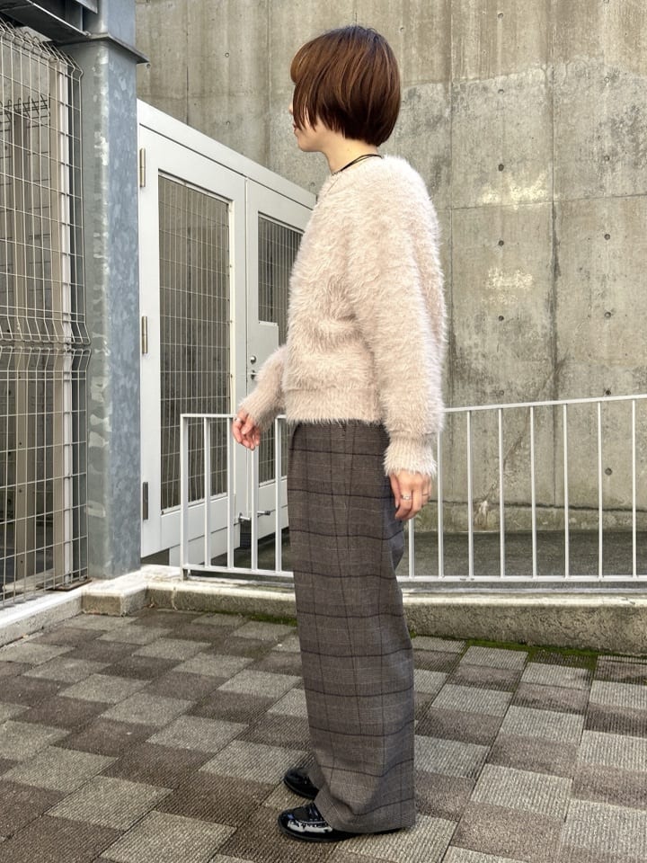ga_riさんの「THE SHOP TK｜着るたびときめく ふんわりフェザーシャギーニット」を使ったコーディネート