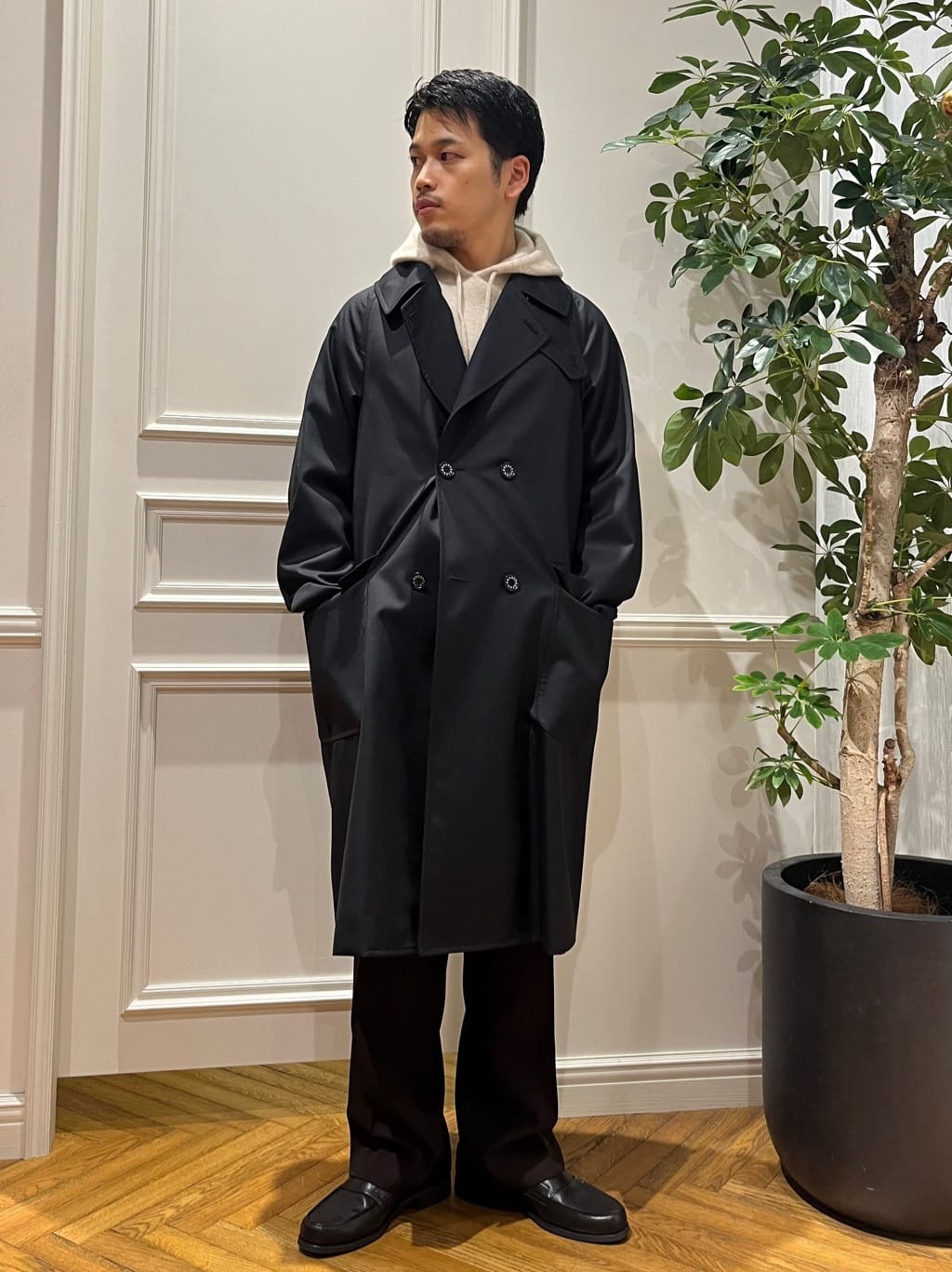 Tokuさんの「DRESSTERIOR｜ウールギャバジン アルスターコート」を使ったコーディネート