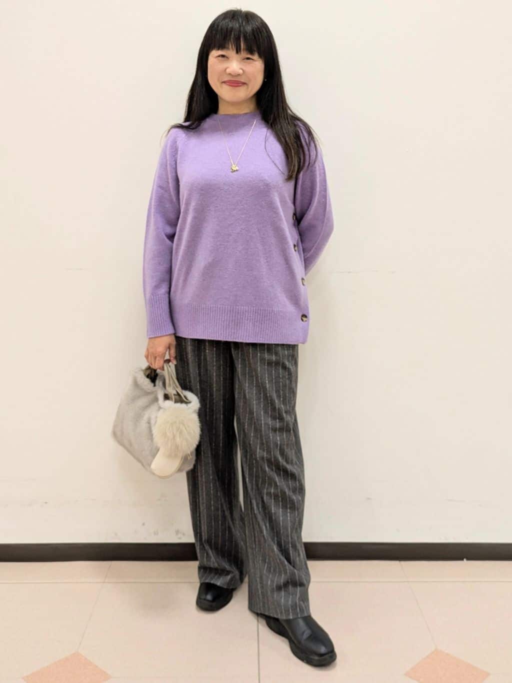 ともさんの「UNTITLED｜【きれいめリラクシー/ウエストゴム】ウールサキソニー ワイドパンツ」を使ったコーディネート