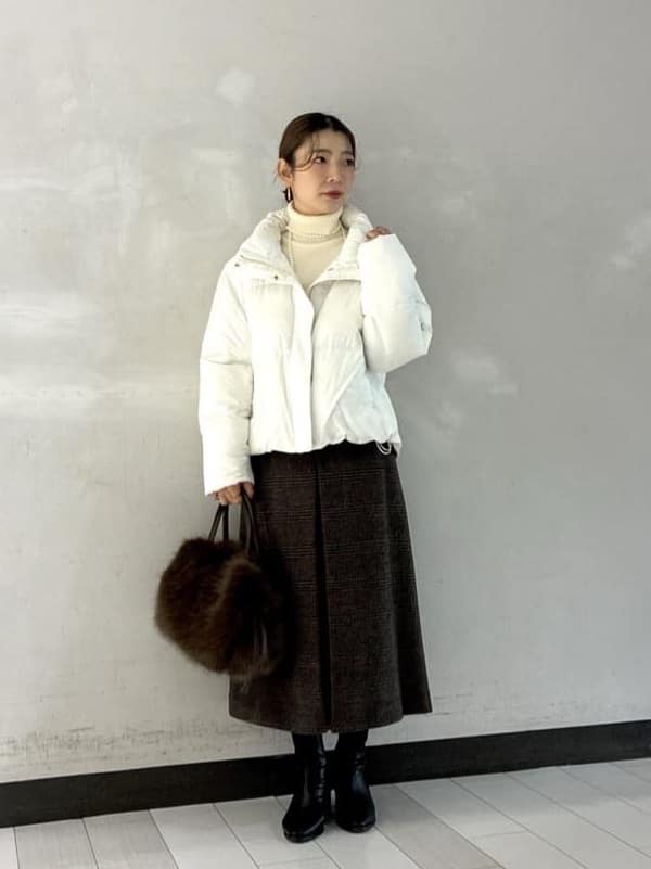 Rinさんの「UNTITLED｜【トレンド/撥水機能/防寒】ショートダウンコート」を使ったコーディネート