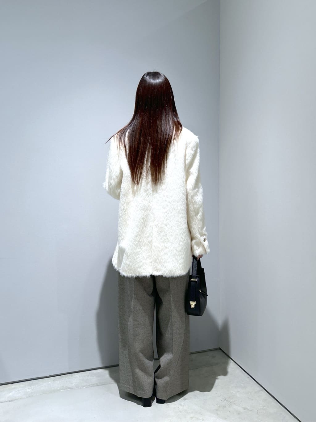 Renoさんの「INDIVI｜【MILLELA FIRENZE】ショルダームーンバッグ」を使ったコーディネート