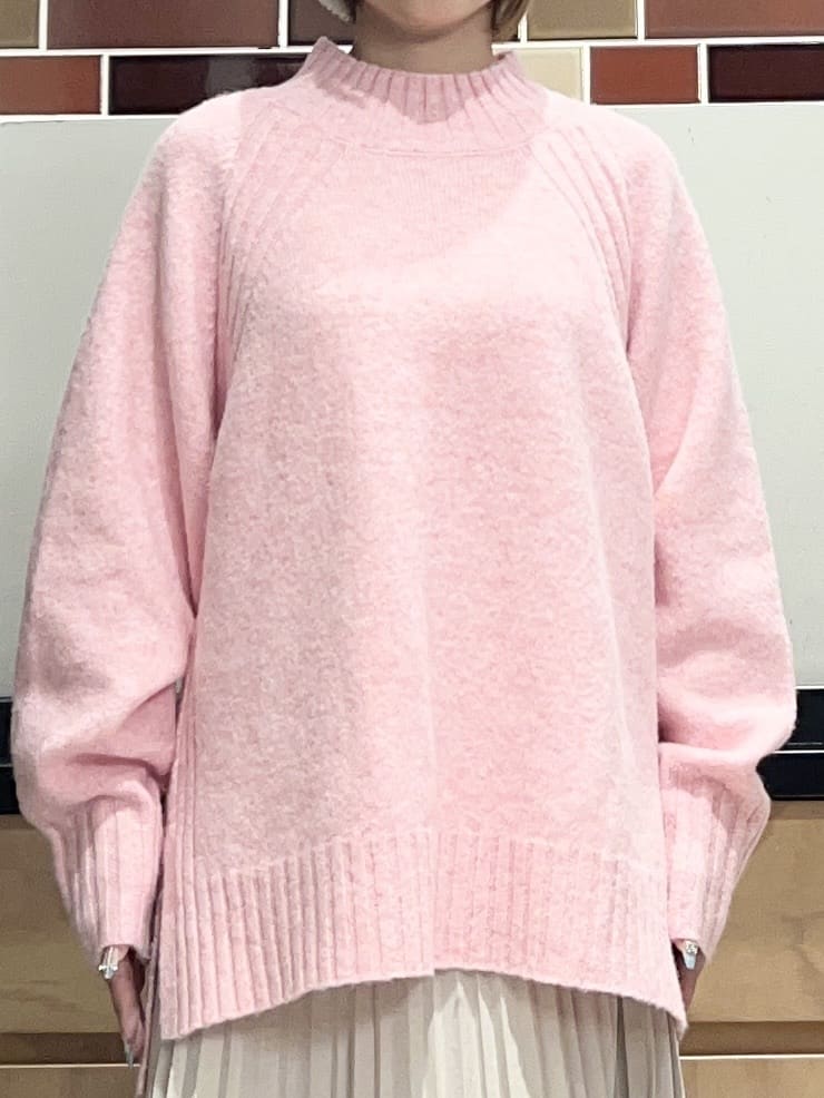 かのさんの「THE SHOP TK｜ふんわり柔らかきれい色 ウール混ハイネックニット」を使ったコーディネート