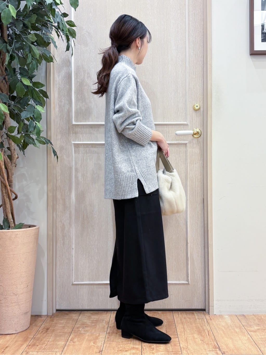 なみさんの「SHOO･LA･RUE｜【S-LL】ゆるシルエットな メランジタートルニット」を使ったコーディネート
