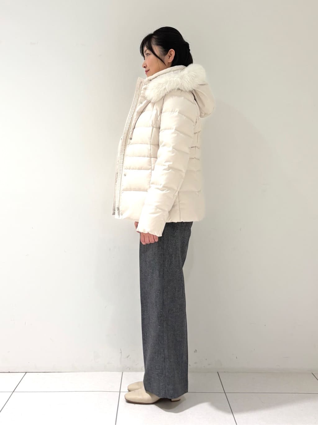 momokoさんの「INDIVI｜【洗える】ケーブルデザイン ラウンドヘムニット」を使ったコーディネート