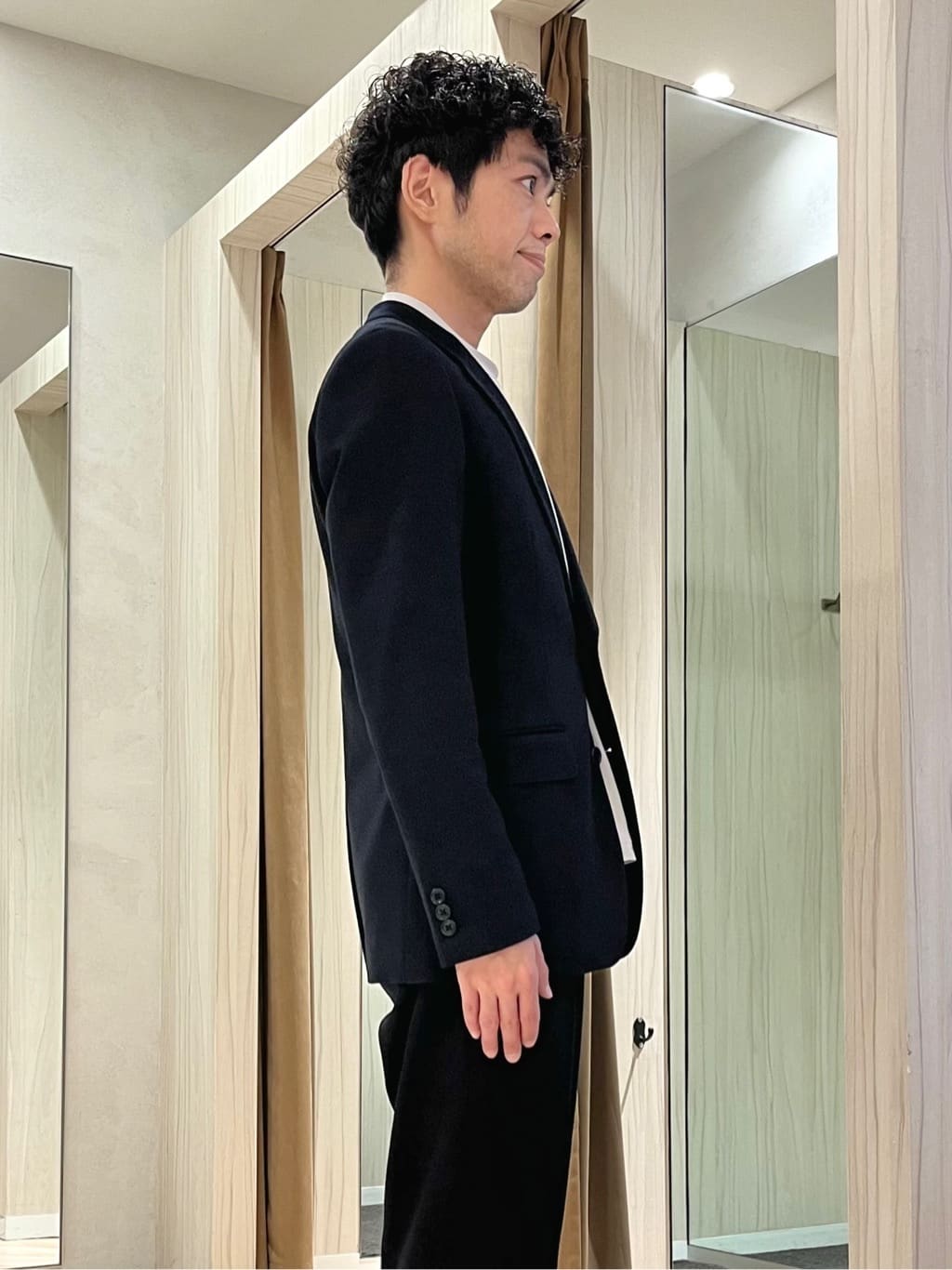URAさんの「TAKEO KIKUCHI｜【Sサイズ～】尾州織 ピンヘッドムリネ ジャケット」を使ったコーディネート