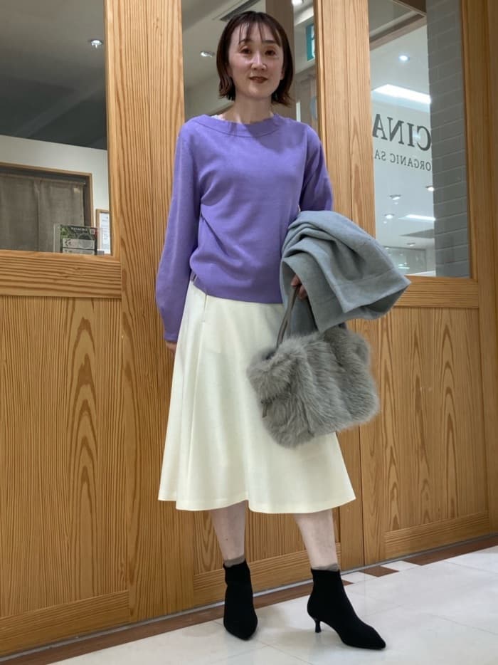 ゆうさんの「UNTITLED｜【きれいめ/洗える】ラメ入りワイドボートネックニット」を使ったコーディネート