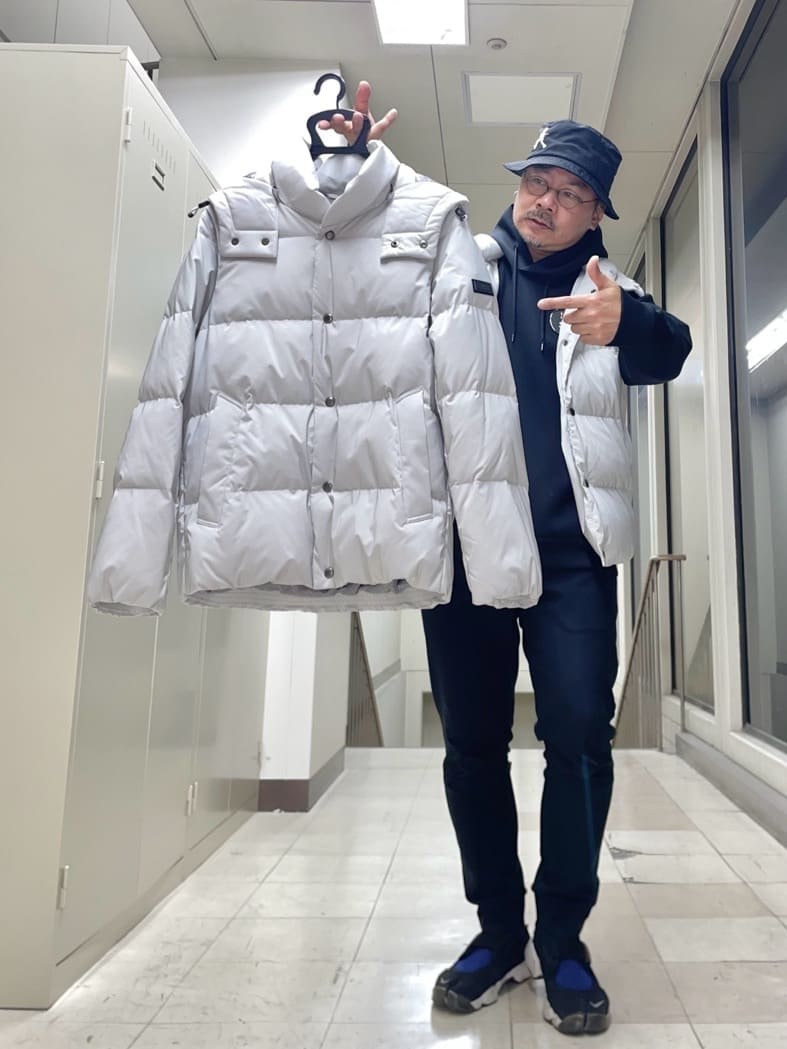 MAKOTO AIさんの「TAKEO KIKUCHI｜【袖取り外し可】デタッチャブル ダウンブルゾン」を使ったコーディネート
