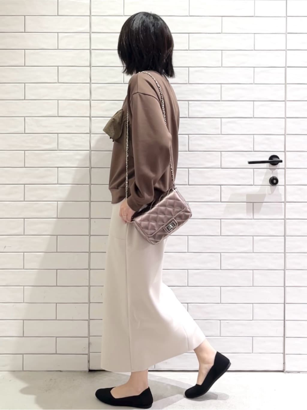 しおりさんの「OPAQUE.CLIP｜フリルドッキングトップス【洗濯機OK】」を使ったコーディネート