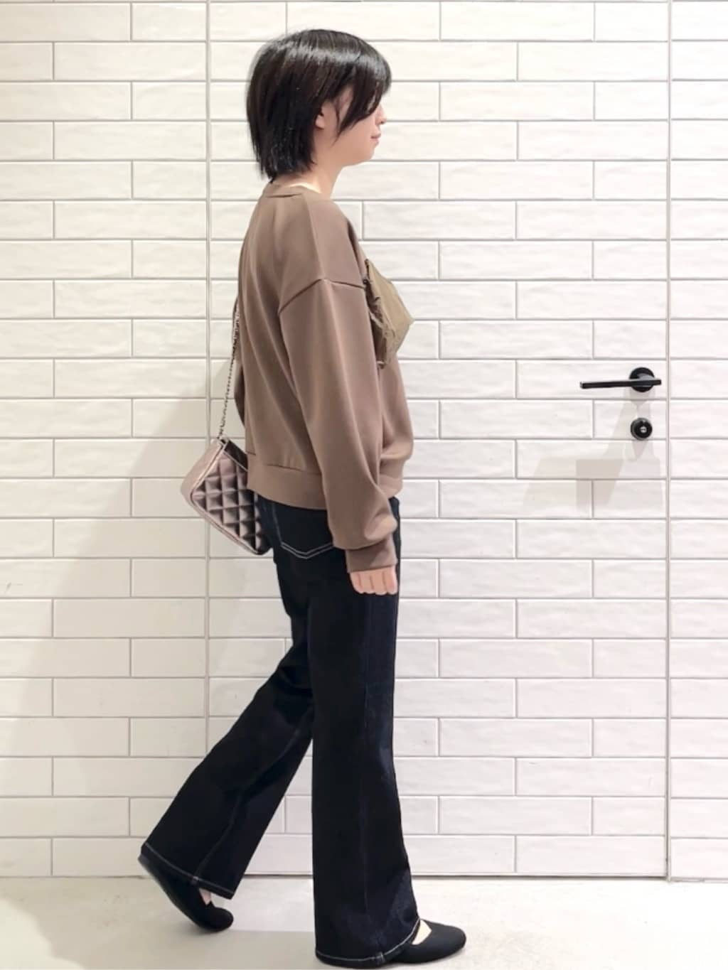 しおりさんの「OPAQUE.CLIP｜フリルドッキングトップス【洗濯機OK】」を使ったコーディネート