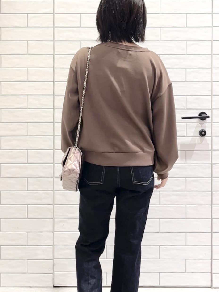 しおりさんの「OPAQUE.CLIP｜フリルドッキングトップス【洗濯機OK】」を使ったコーディネート