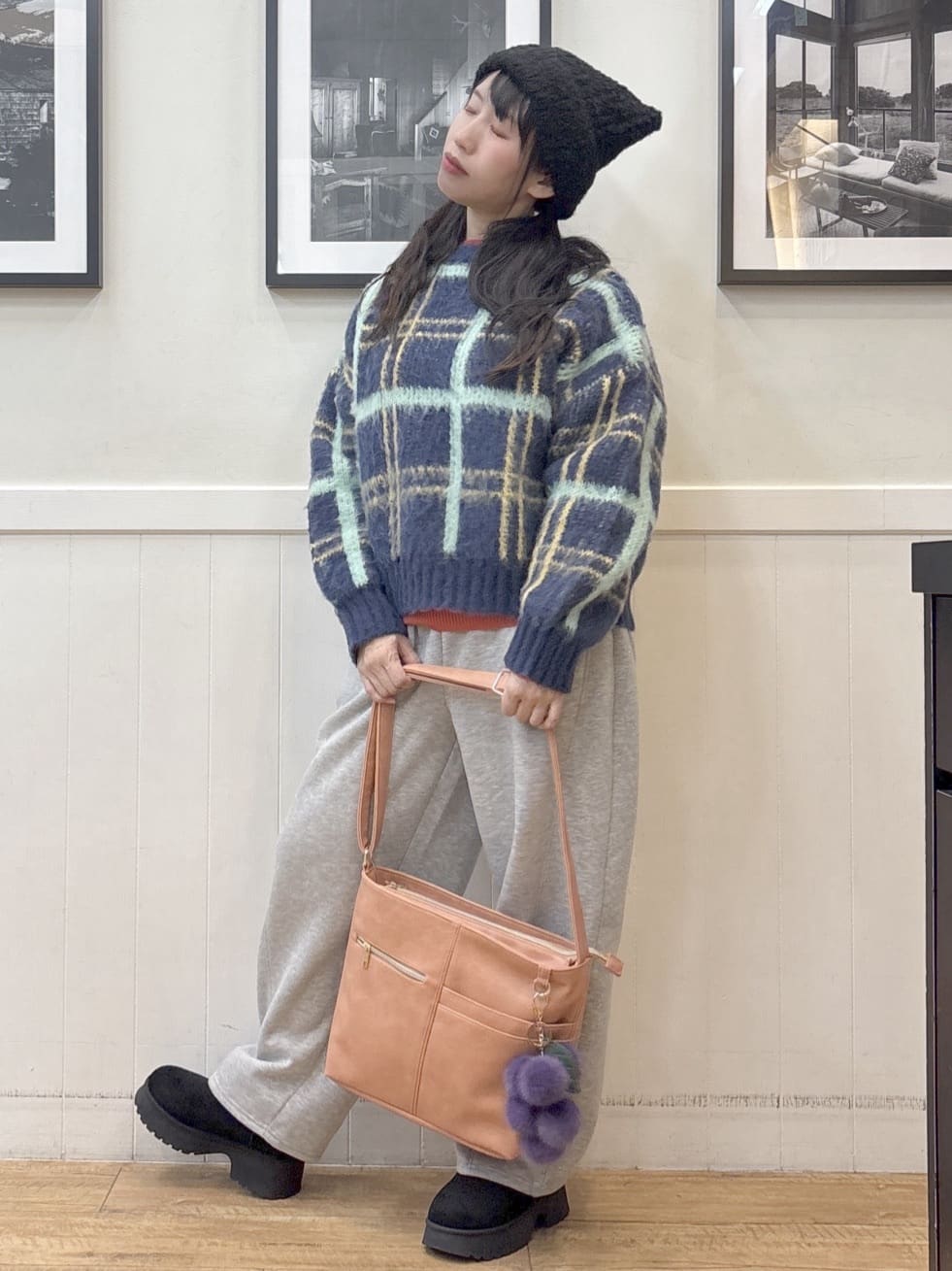 ゆうさんの「SHOO･LA･RUE｜【S-LL】女性らしさ漂う ふわふわチェック柄ニット」を使ったコーディネート