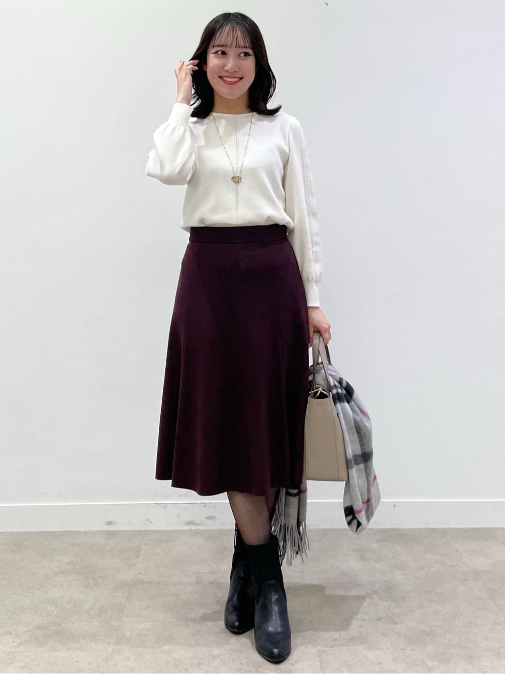 yukariさんの「Reflect｜【選べる8色／スカートにもパンツにも◎】ウール混ボートネックニット」を使ったコーディネート