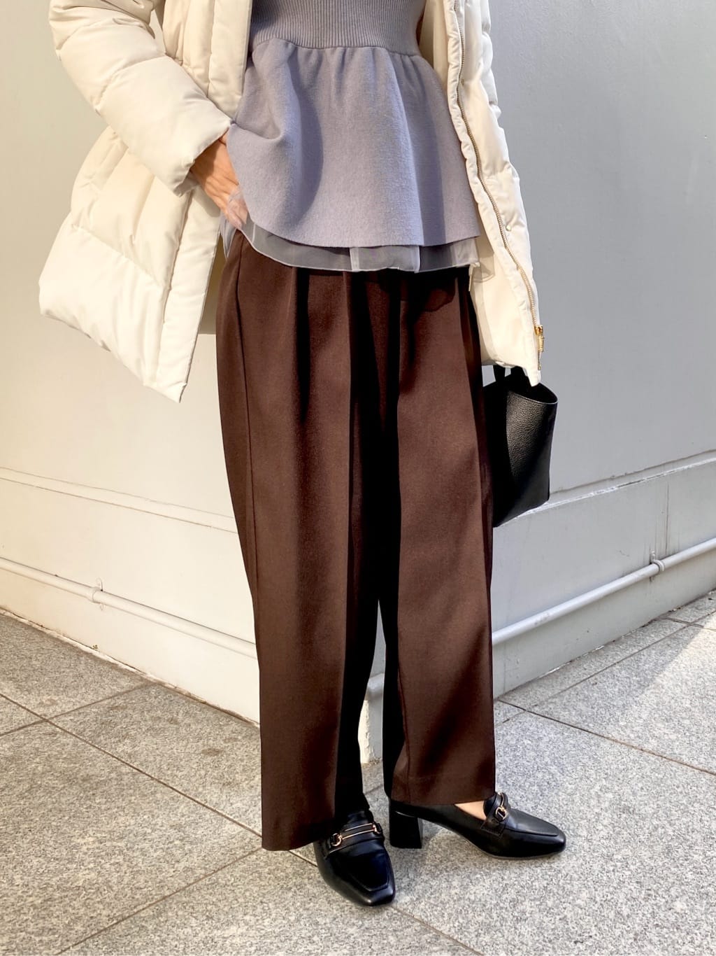 みさかさんの「index｜KAWADAダウンドロストミドルコート【撥水／洗濯機OK／2WAY／静電気防止裏地】《XS～3L》」を使ったコーディネート