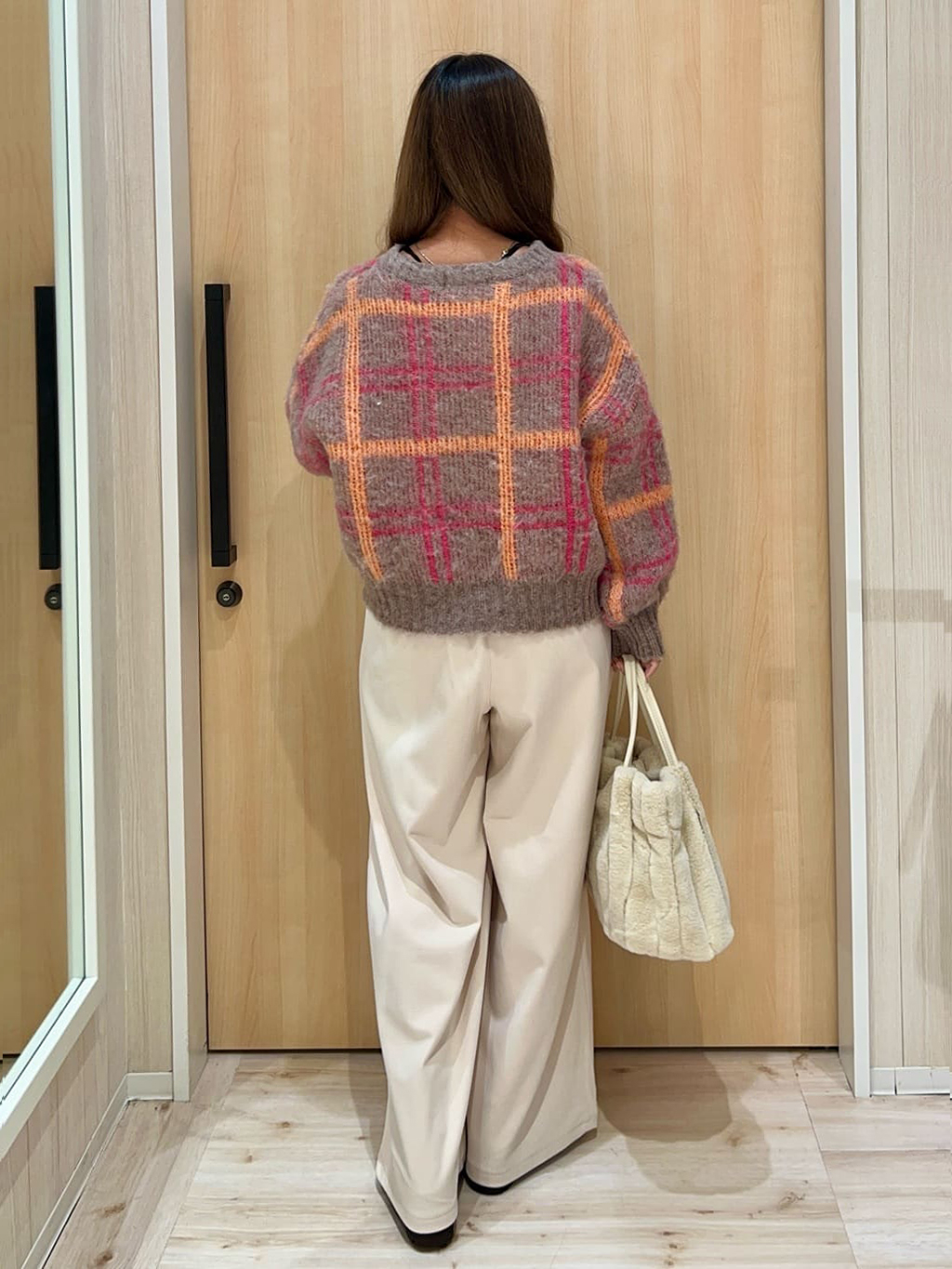 ひっかさんの「SHOO･LA･RUE｜【高レビュー/2WAY】きれい見えで上品な ストライプファートートバッグ」を使ったコーディネート