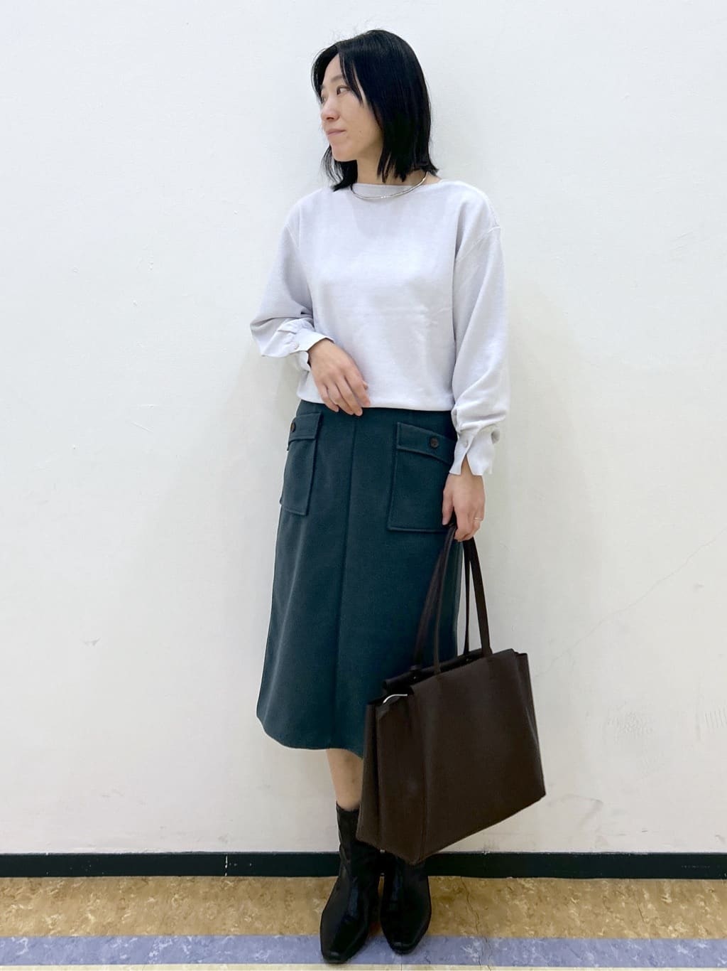 su.さんの「index｜ラメガーター編みボートネックニット【洗濯機OK】《8col／XS～LL》」を使ったコーディネート