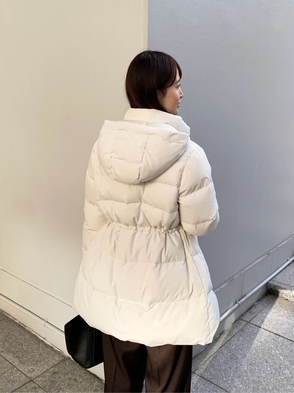 みさかさんの「index｜KAWADAダウンドロストミドルコート【撥水／洗濯機OK／2WAY／静電気防止裏地】《XS～3L》」を使ったコーディネート