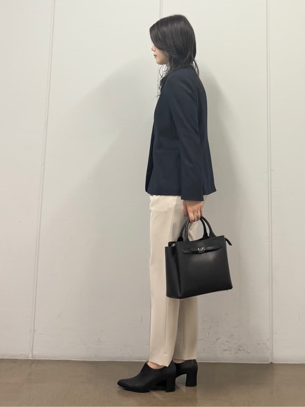 mizukiさんの「INDIVI｜【洗える／通勤／スーツ】メランジストレッチ ノーカラージャケット」を使ったコーディネート