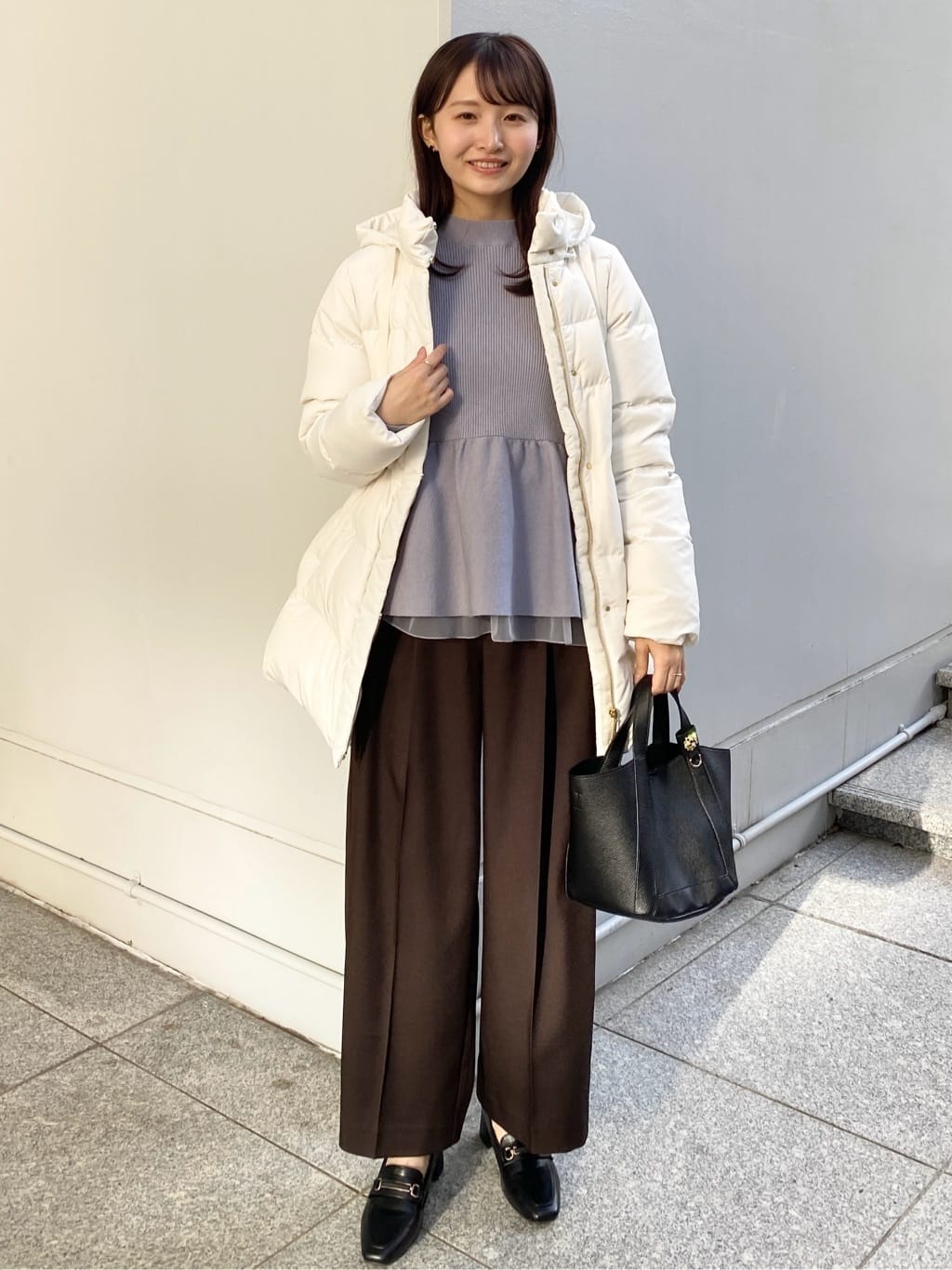 みさかさんの「index｜KAWADAダウンドロストミドルコート【撥水／洗濯機OK／2WAY／静電気防止裏地】《XS～3L》」を使ったコーディネート