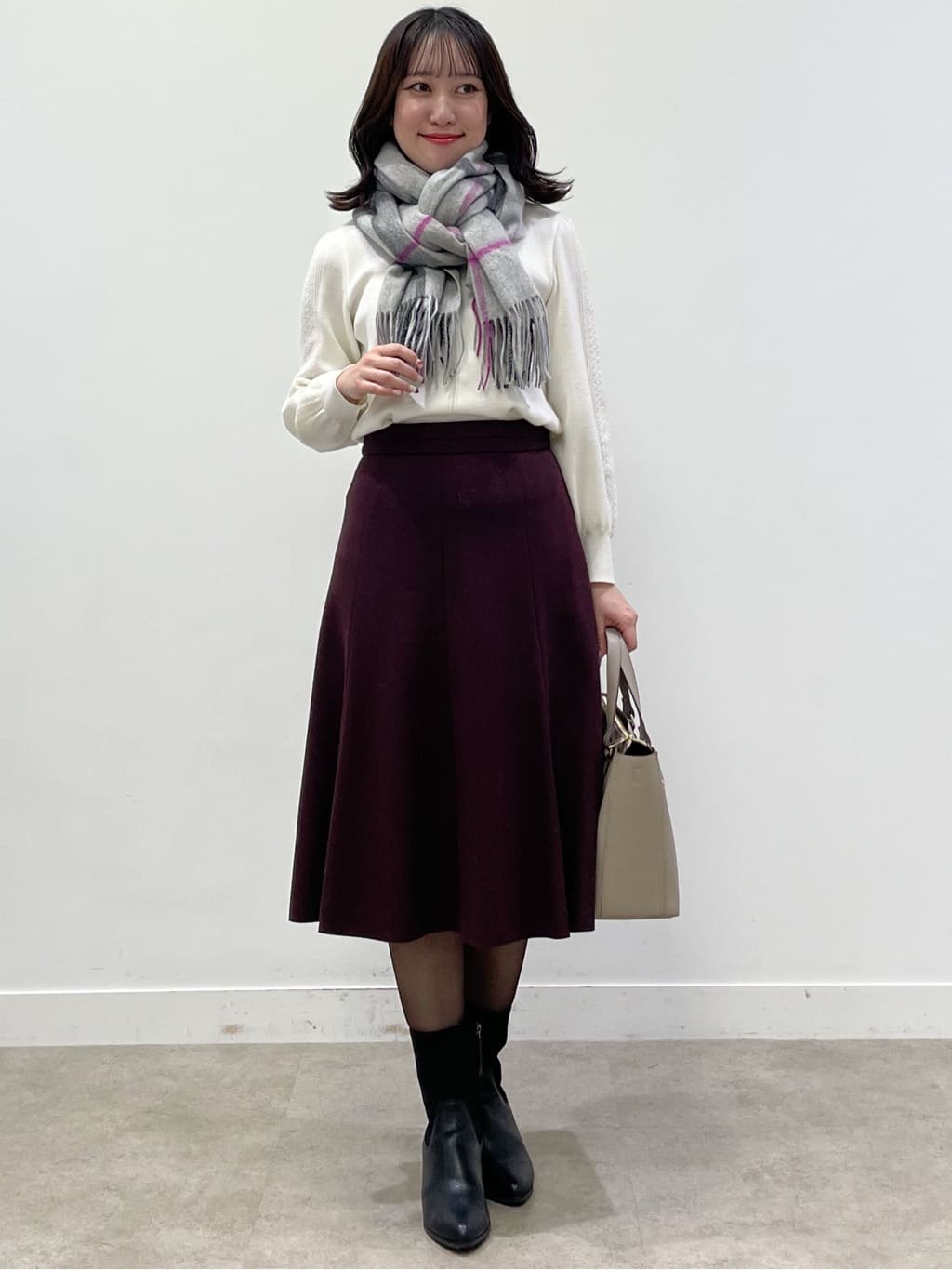 yukariさんの「Reflect｜【選べる8色／スカートにもパンツにも◎】ウール混ボートネックニット」を使ったコーディネート