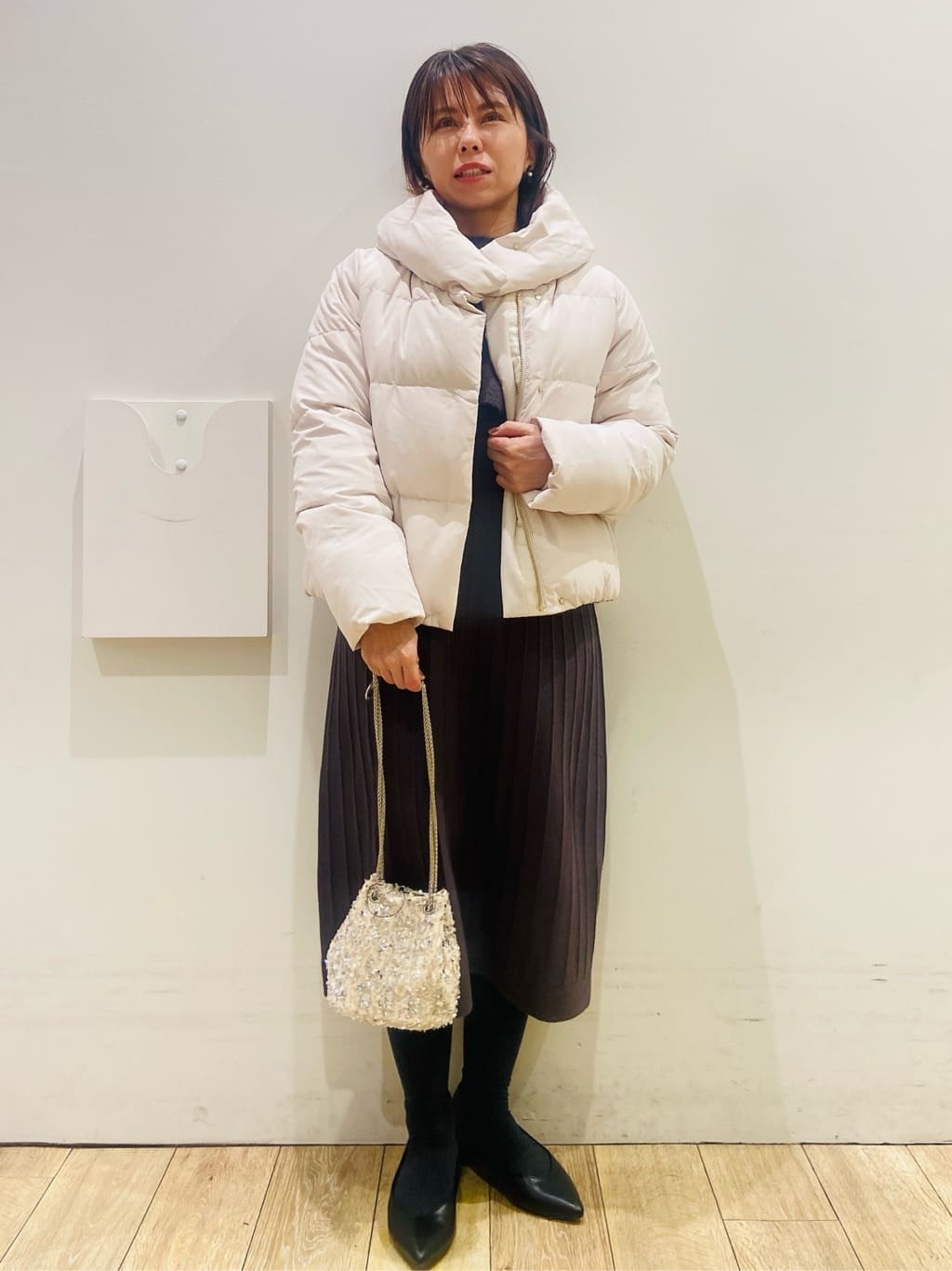 YUKOさんの「index｜【抗菌防臭】ビジュー付きヒールパンプス」を使ったコーディネート
