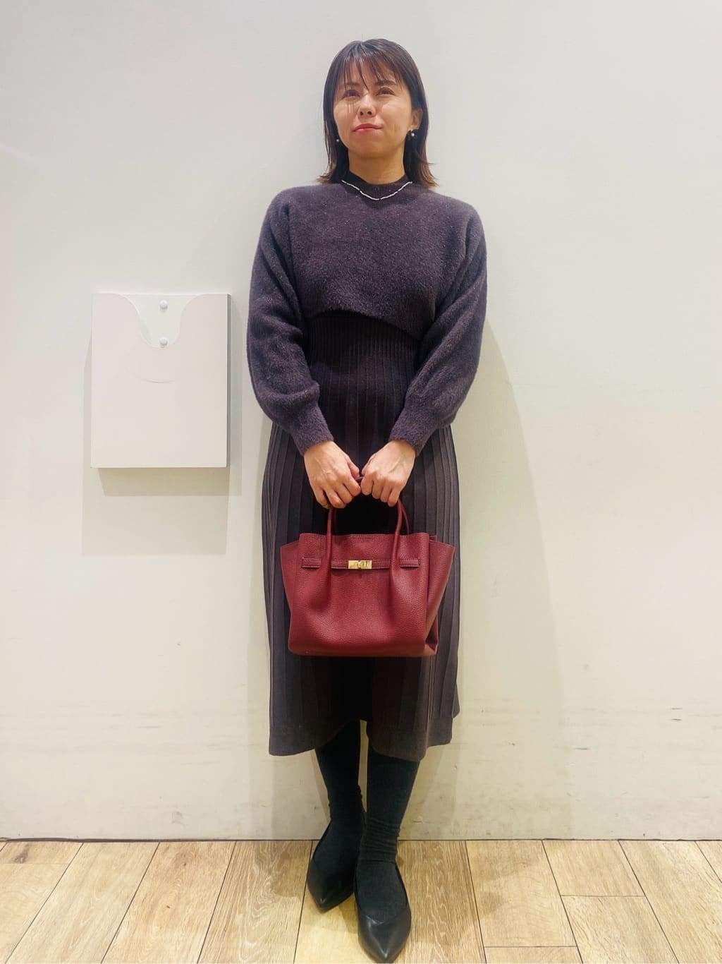 YUKOさんの「index｜【軽量／2WAY／通勤対応】フロントベルトデザインミドルトートバッグ」を使ったコーディネート