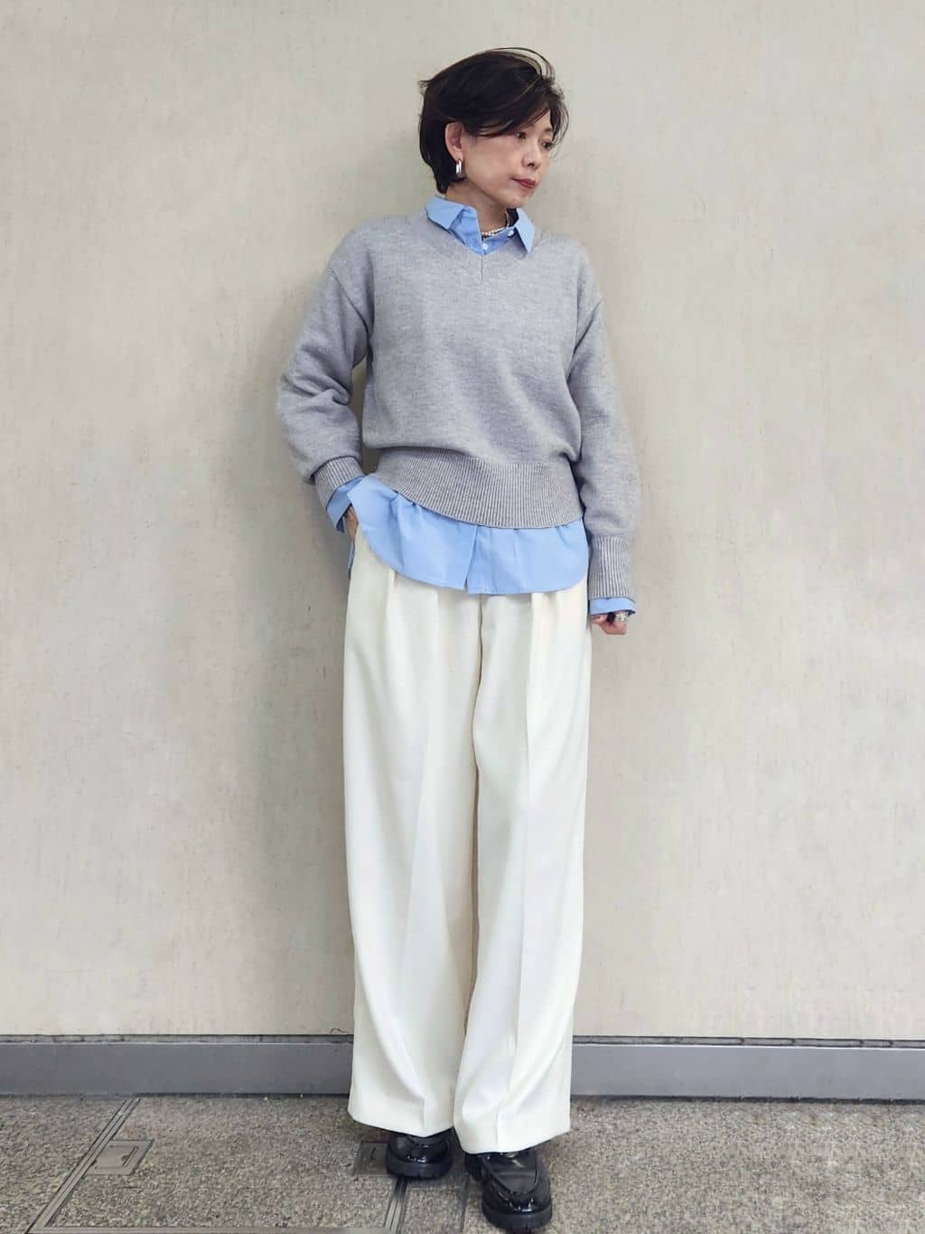 milkyさんの「OPAQUE.CLIP｜Vネックラメニット【洗濯機OK】」を使ったコーディネート
