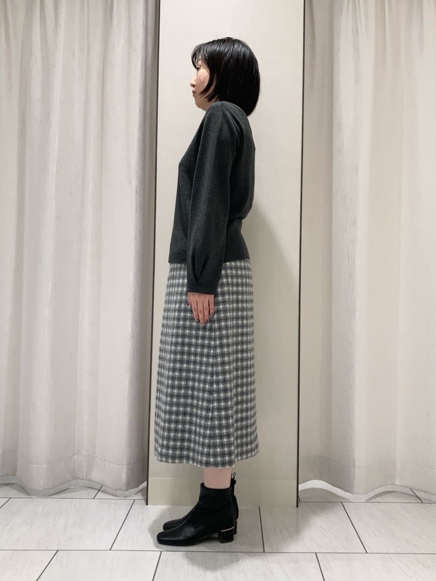 わたなべさんの「UNTITLED｜【はっ水機能/フード取り外し可】ミディダウンコート」を使ったコーディネート