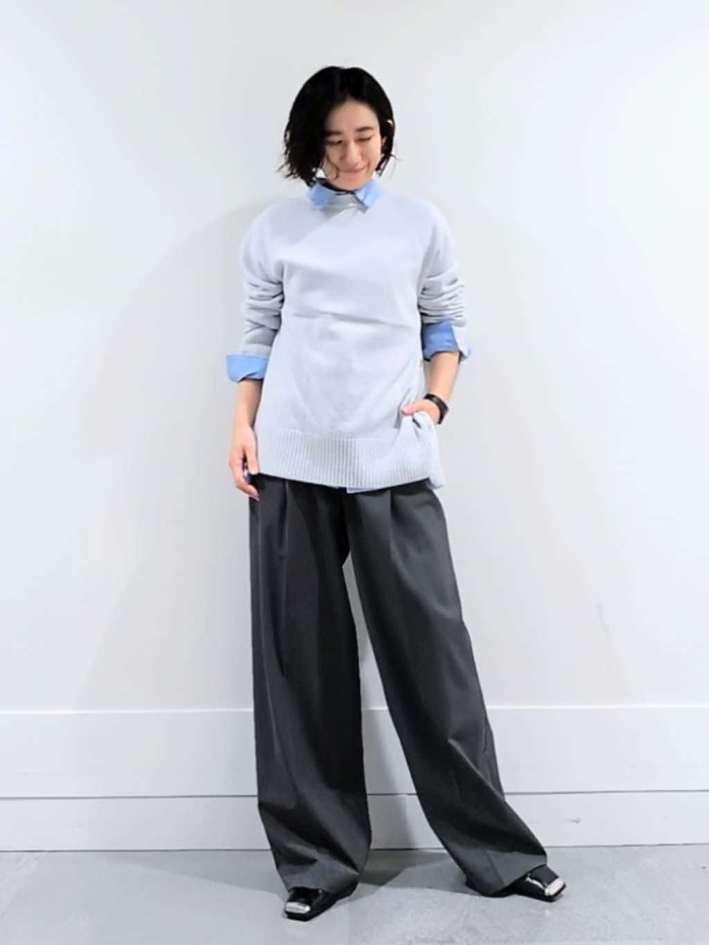 ミズタさんの「UNTITLED｜【重ね着もおすすめ/洗える】ウールカシミヤ クルーネックニット」を使ったコーディネート