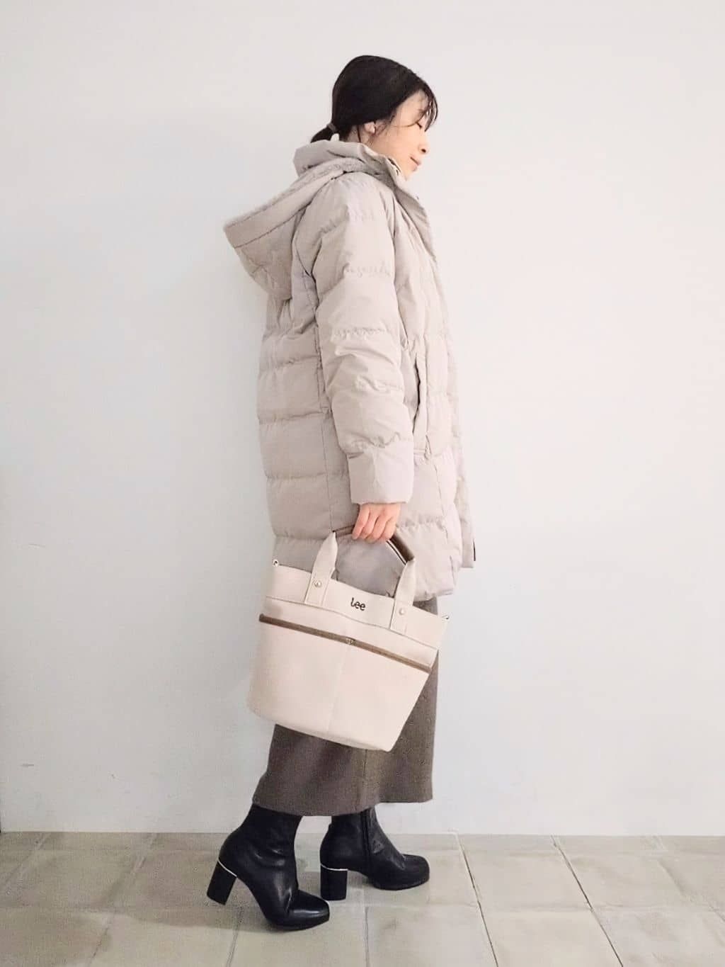 miomioさんの「SHOO･LA･RUE｜【洗濯機可/撥水】フェイクファーフード ロングダウン」を使ったコーディネート