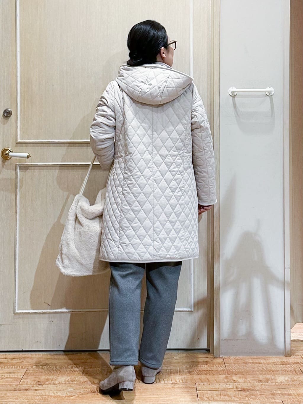 umeさんの「SHOO･LA･RUE｜【撥水/フード取り外し可】自然にくびれる あったかダイヤ柄キルトコート【CIRCRIC】」を使ったコーディネート