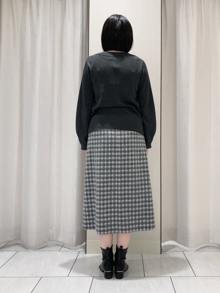 わたなべさんの「UNTITLED｜【はっ水機能/フード取り外し可】ミディダウンコート」を使ったコーディネート