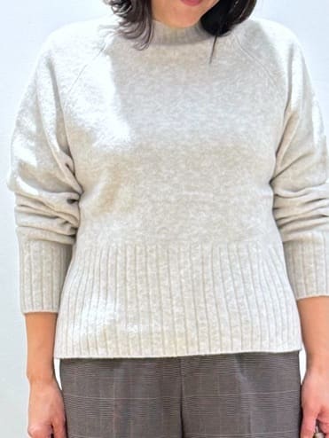 Lilyさんの「grove｜【あったか裏起毛】かっこよさも穿き心地も叶える、優秀スラックスパンツ」を使ったコーディネート