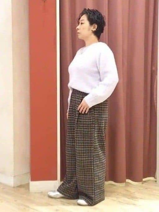 cameさんの「SHOO･LA･RUE｜【あったか/S-LL】脚のラインをきれいに魅せる チェック柄ワイドパンツ」を使ったコーディネート